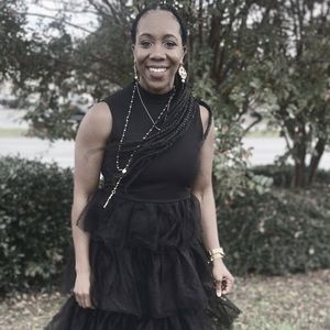 Meet your Posher, Pam